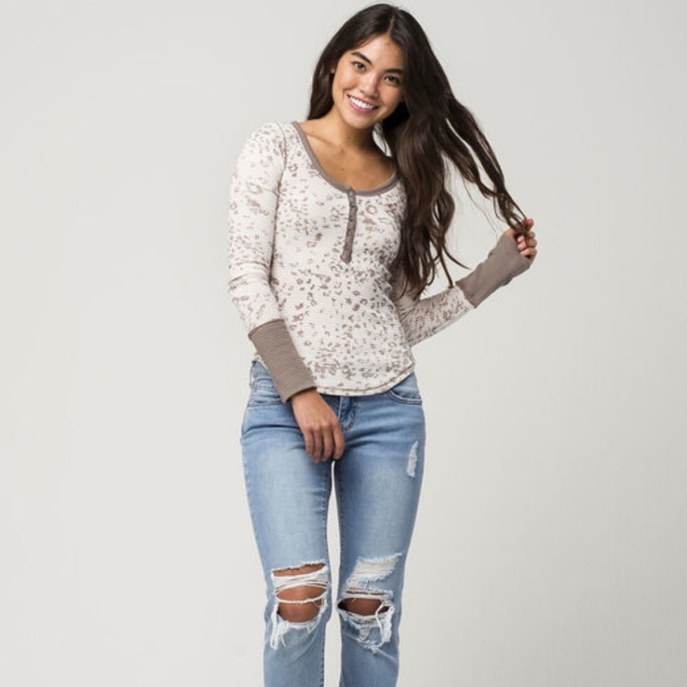 •SOLD• We The Free People Davis Mottled Henley - Picture 2 of 8